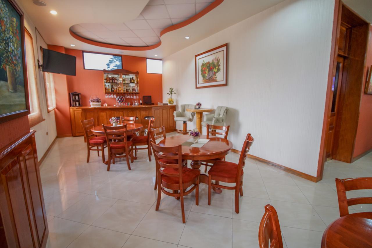 Hotel Anna Inn Olintepeque Bagian luar foto