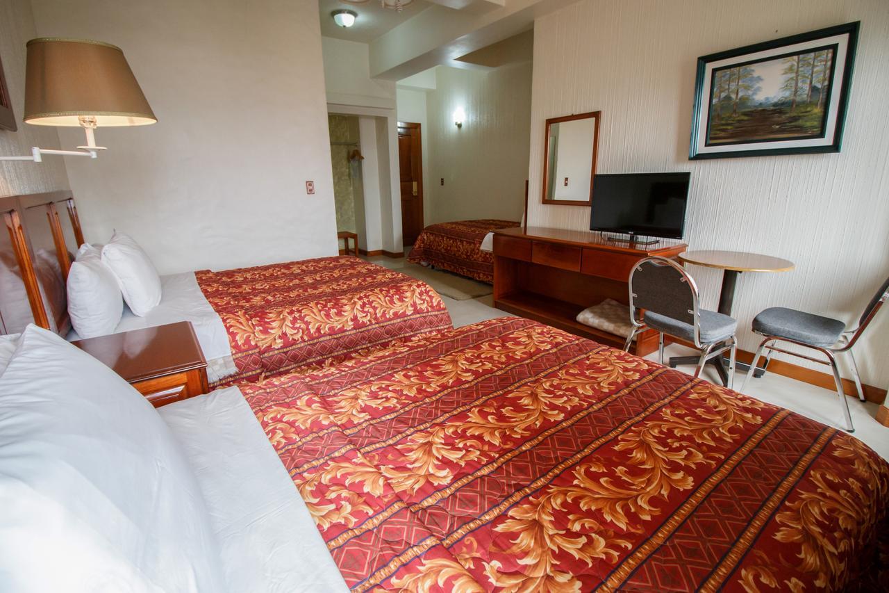 Hotel Anna Inn Olintepeque Bagian luar foto