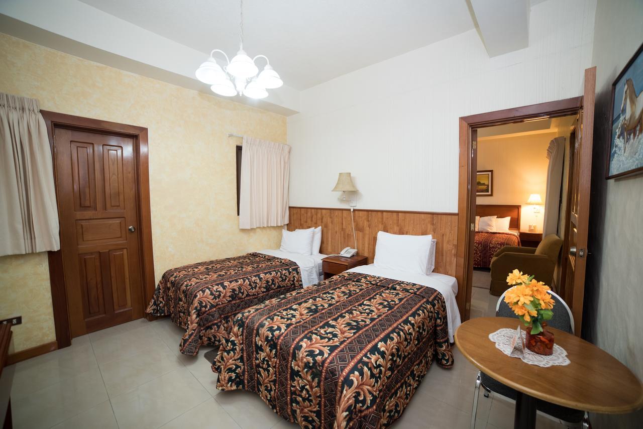 Hotel Anna Inn Olintepeque Bagian luar foto