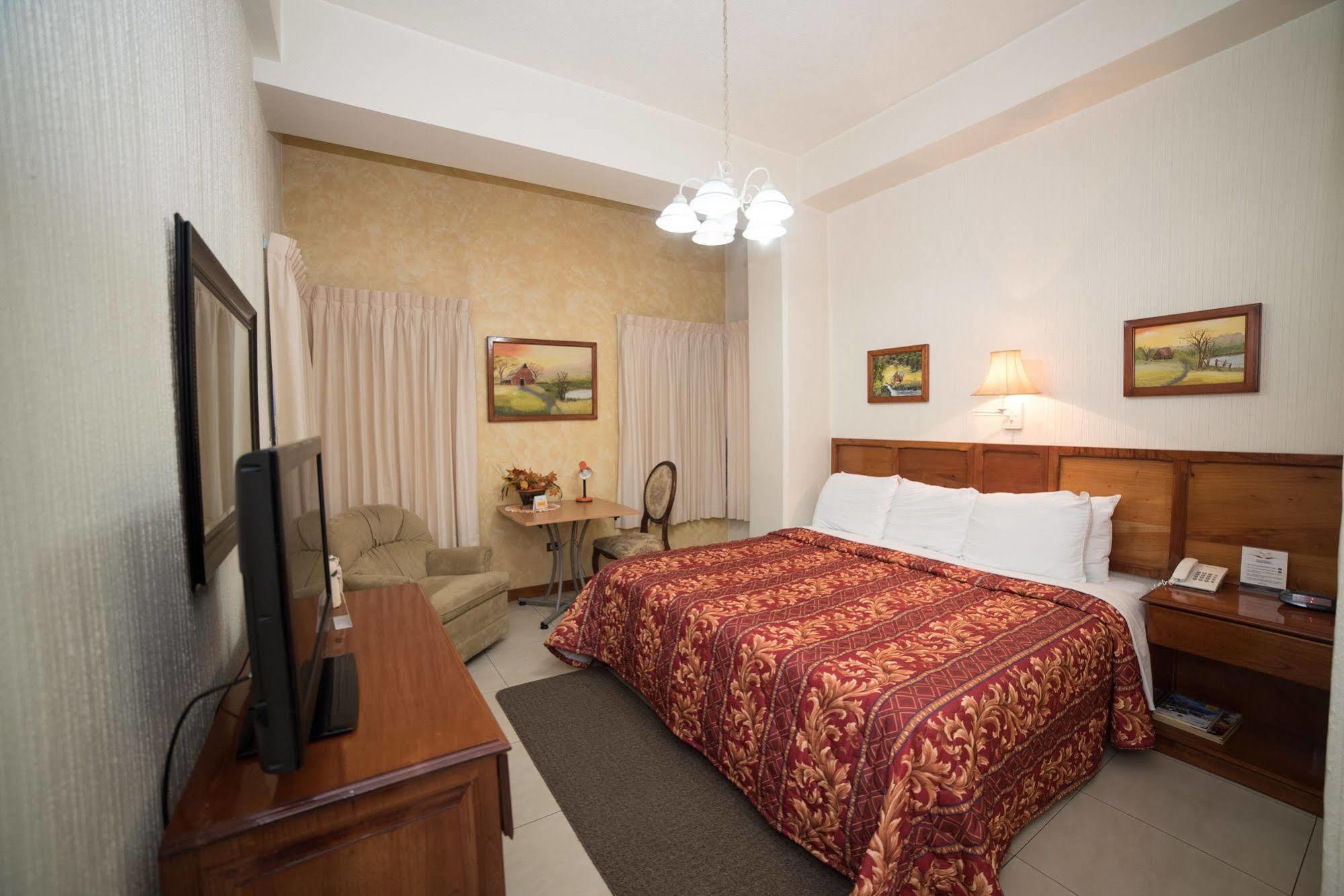Hotel Anna Inn Olintepeque Bagian luar foto